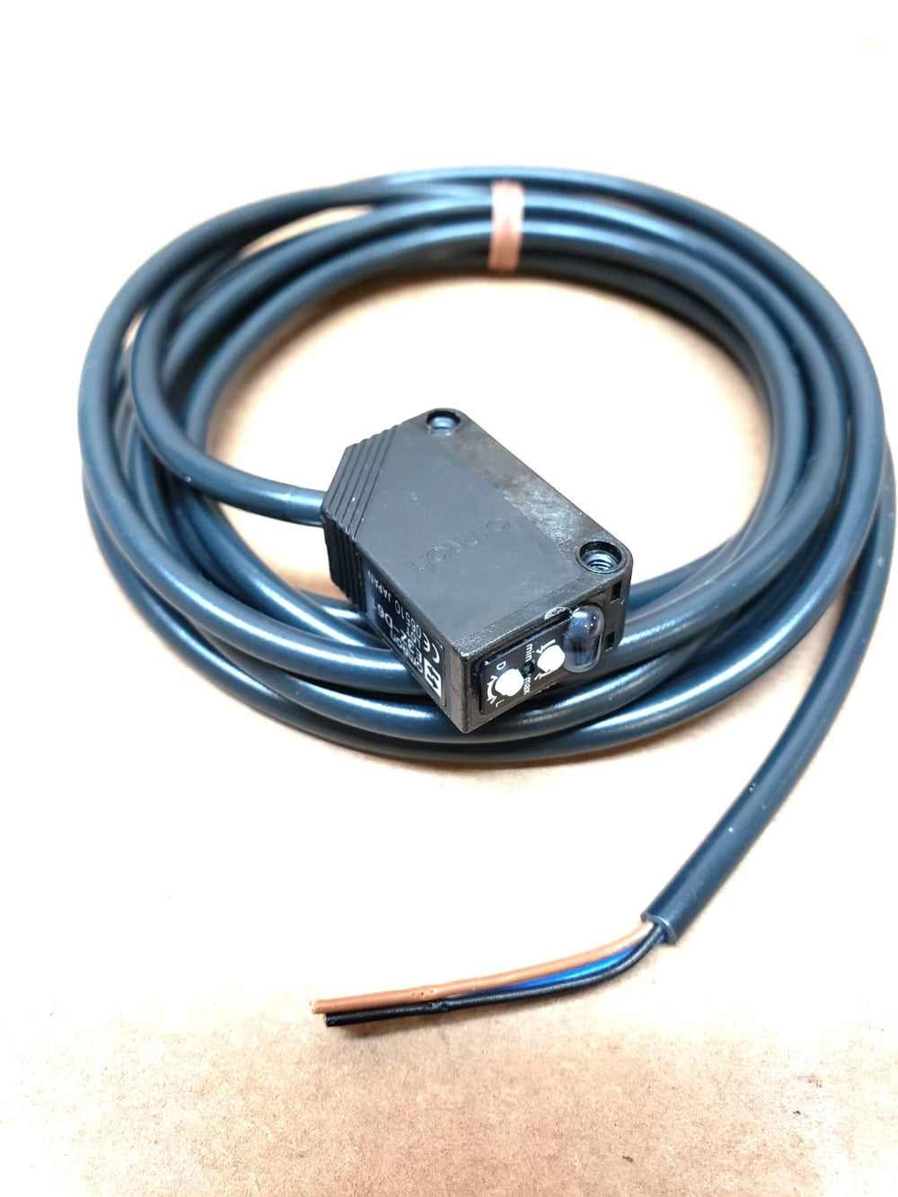 E3Z-D61K Omron Photoelectric Sensor
