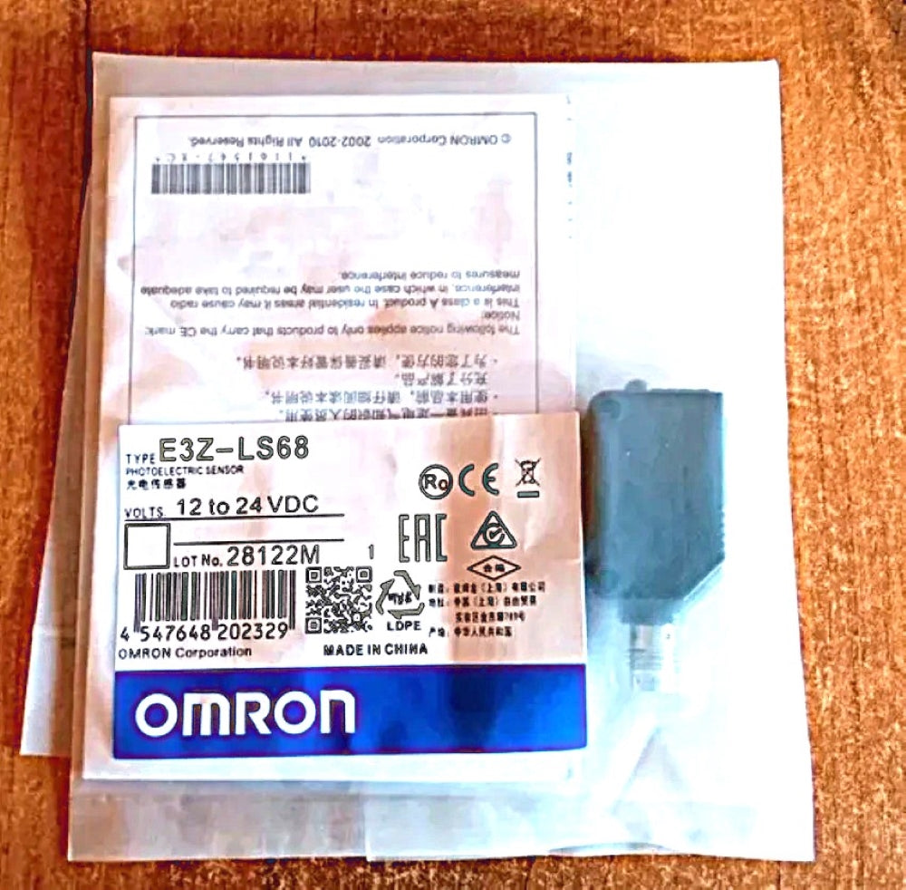 E3Z-LS68 Omron Photoelectric Sensor