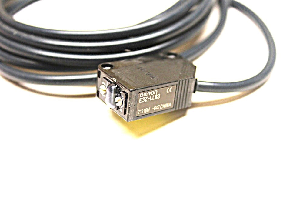 E3Z-LL83 Omron Photoelectric Sensor