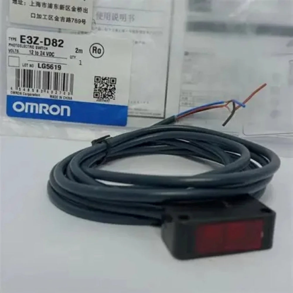 E3Z-D82-IL3 Omron Photoelectric Sensor