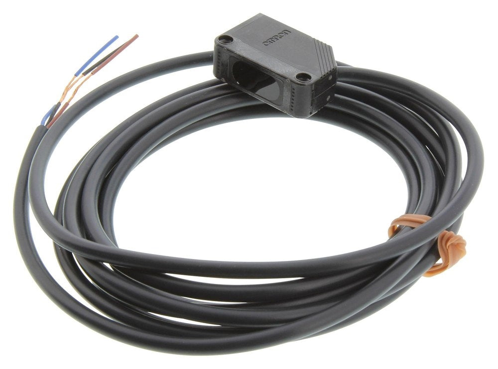 E3Z-D82-IL2 Omron Photoelectric Sensor